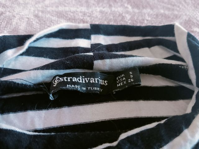 Camiseta manga larga rayas Stradivarius 