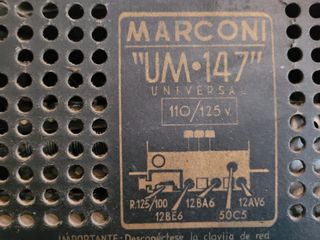 Radio antigua Marconi UM-147