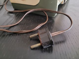 Radio antigua Marconi UM-147