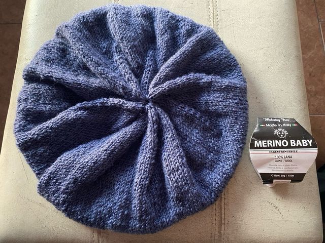 Cappello basco pura lana baby