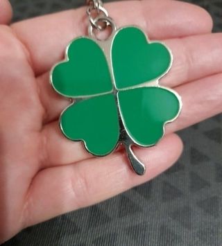 Llavero ☘ trébol🍀 de 4 hojas NUEVO!