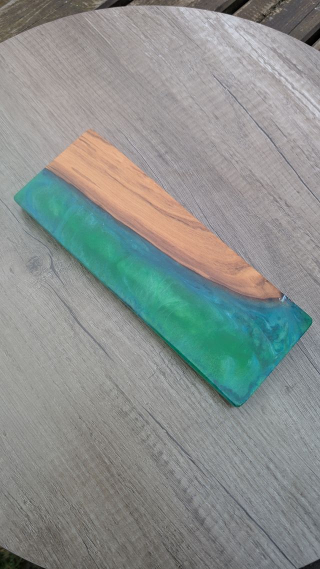 Portacoltelli Magnetico in resina/ulivo