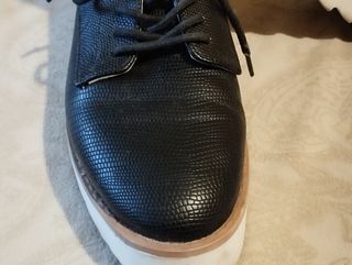 Zapatos con cordones