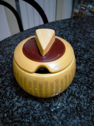 Formaggera in ceramica uova mai usata