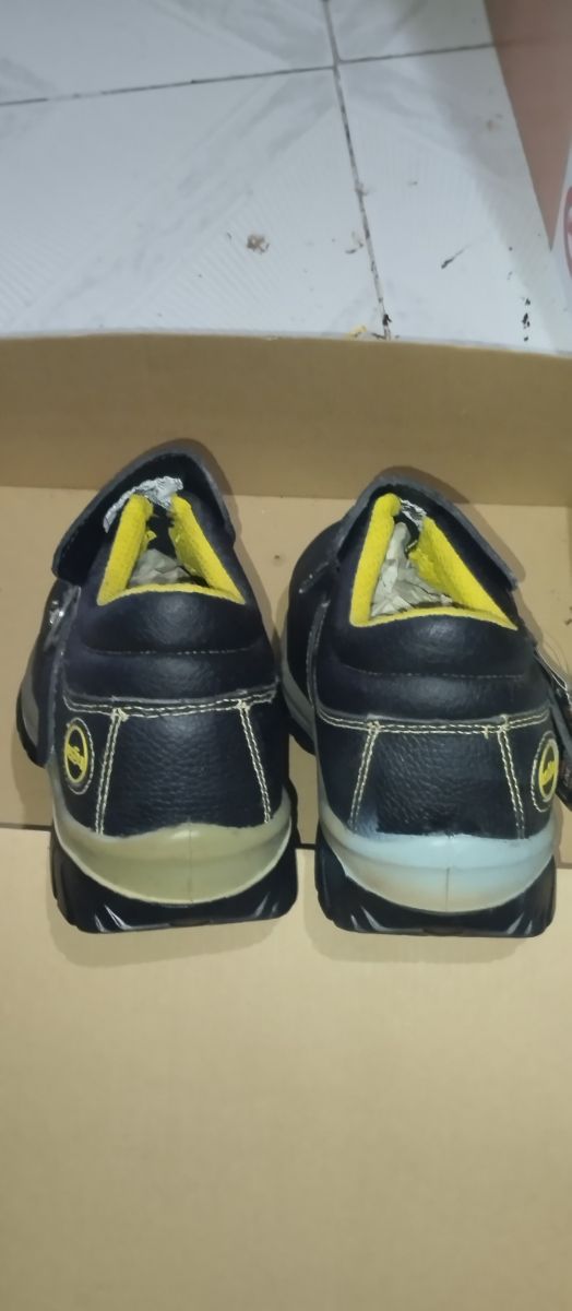 Zapatos seguridad issa n42