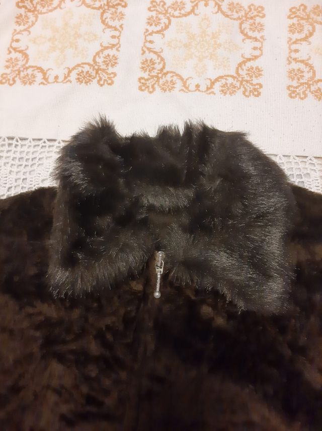 Abrigo marrón corto mujer