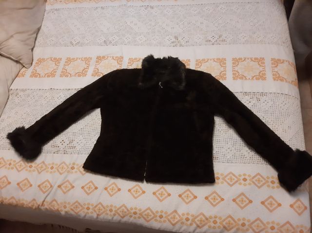 Abrigo marrón corto mujer