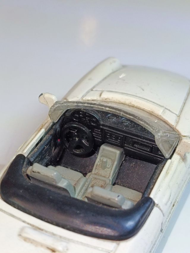 ALFA ROMEO SPIDER DE 1989 1/43 NEW-RAY