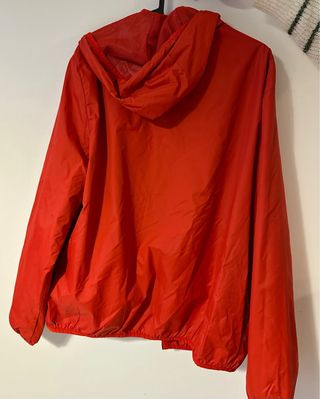 Chaqueta impermeable con capucha / chubasquero