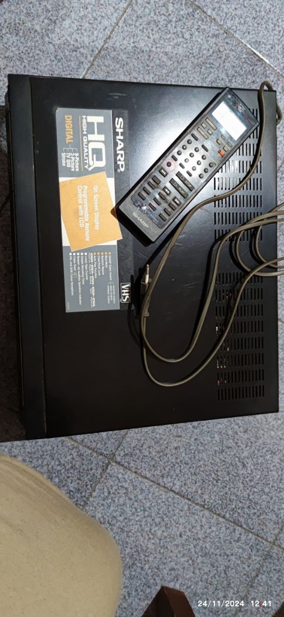 Videoregistratore Sharp VHS