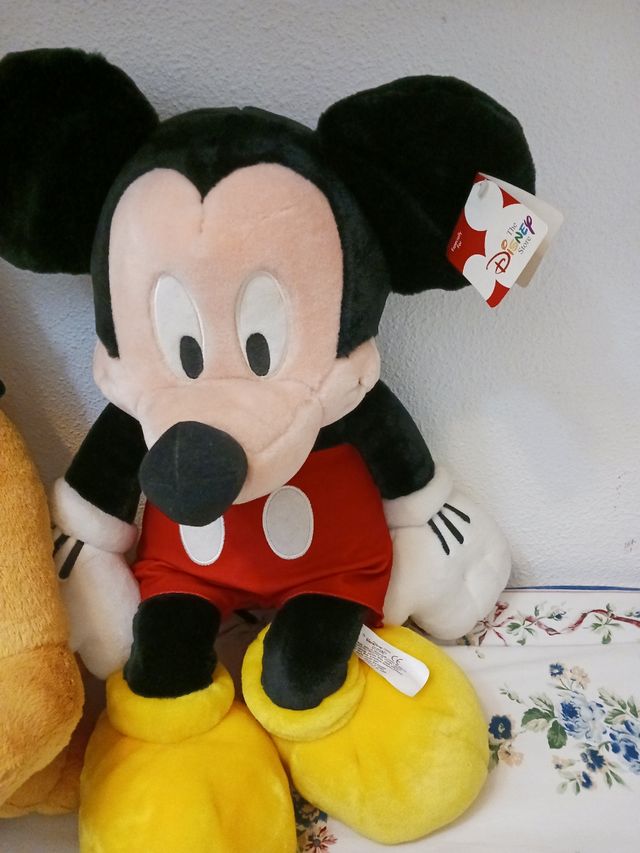 MUÑECOS DISNEY