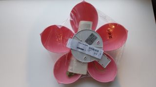 Lámpara rosa de flor infantil IKEA