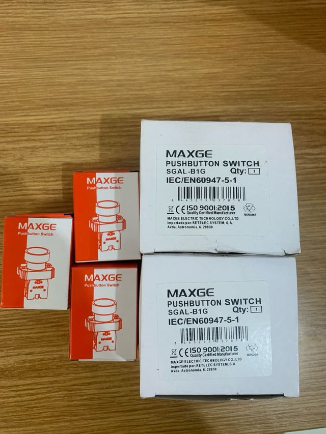 Botonera superficie industrial mas pulsadores NC