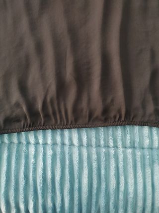 Blusa negra con encaje 