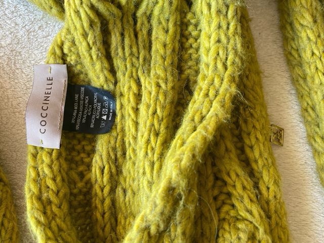 Cappello e sciarpa Coccinelle