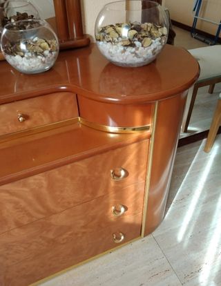 Dormitorio matrimonio completo de madera