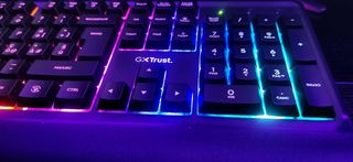 GX Trust Tastiera + mouse RGB Nuovi . Con scatola