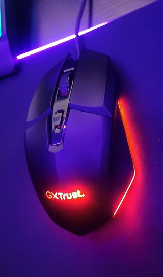GX Trust Tastiera + mouse RGB Nuovi . Con scatola