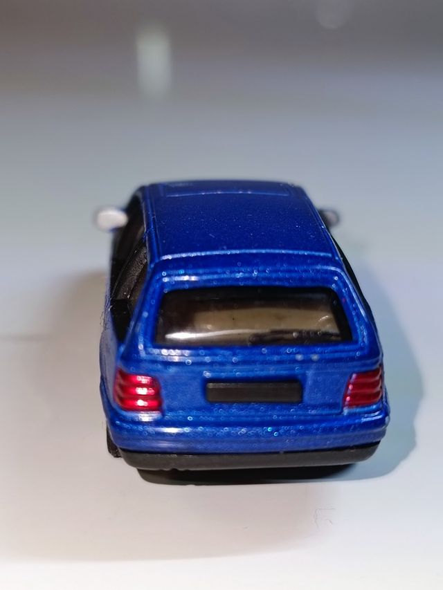 BMW 325i TOURING HONGWELL 1/72