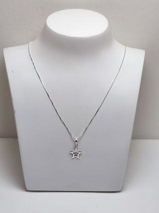 Gargantilla estrella. Plata.
