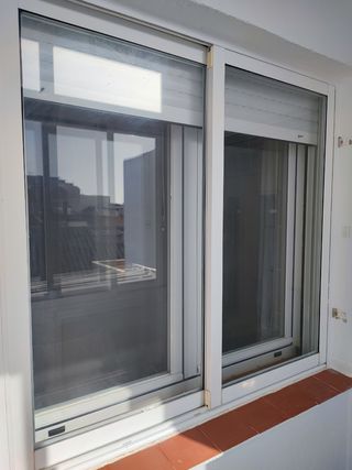 VENTANA DE ALUMINIO BLANCO