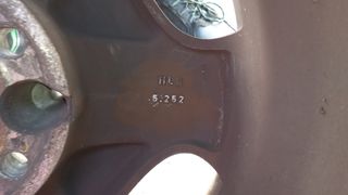 Neumatico (Michelin) + Llanta Mercedes 215 60 R16