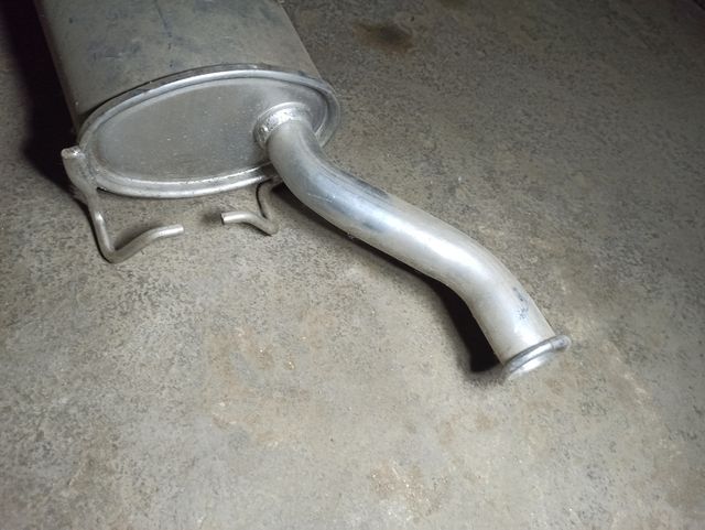 Renault 19 Chamade-Silencioso trasero