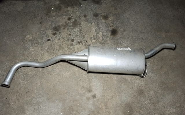 Renault 19 Chamade-Silencioso trasero