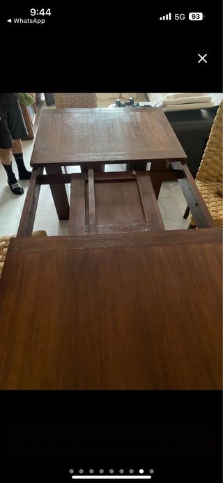 Conjunto de mesa extensible y sillas (Teka)