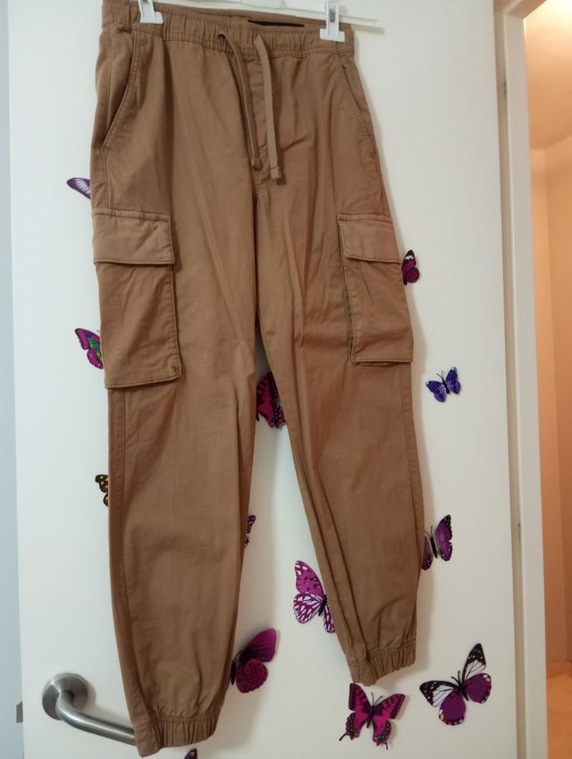 Pantalón de chico con bolsillos
