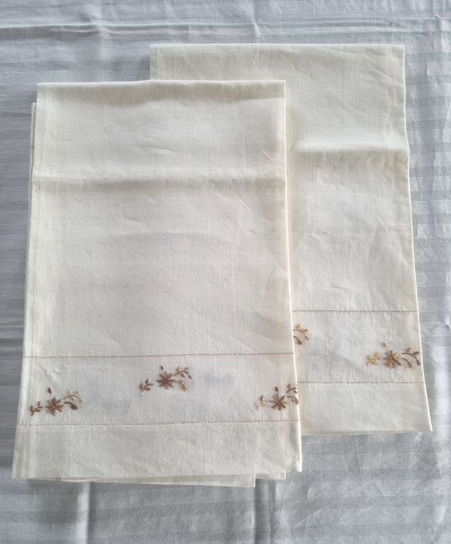 Asciugamani in puro lino 2 coppia ricamati sfilati