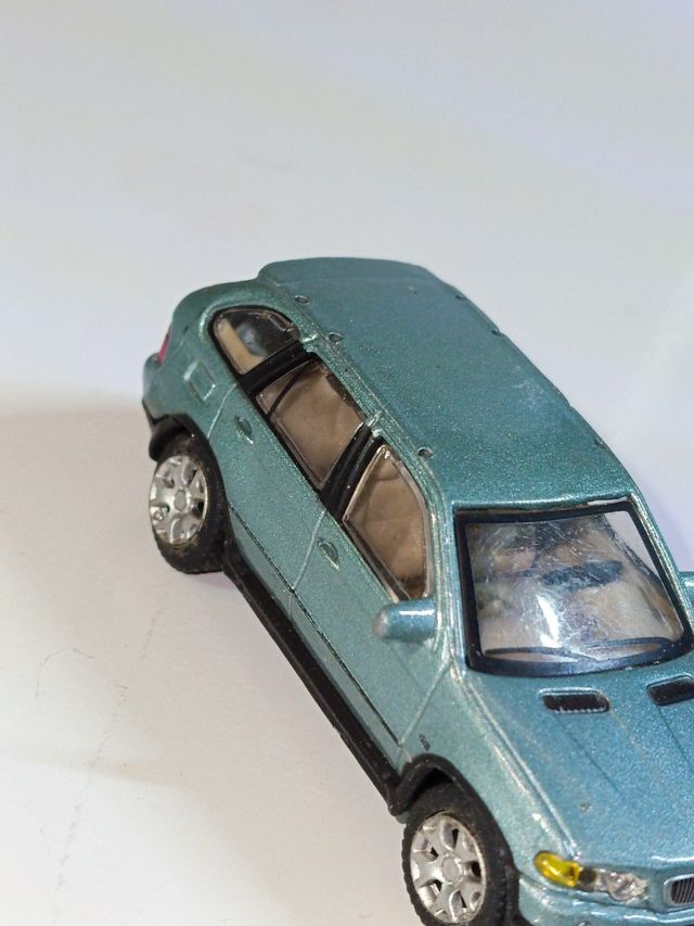 BMW X5 1/72 HONGWELL