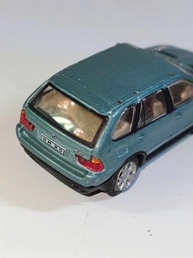 BMW X5 1/72 HONGWELL