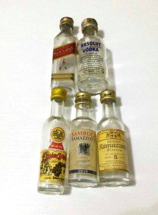 Lotto Di 5 Bottiglie Mignon Da Collezione Alcolici