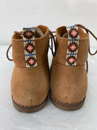 Botines pisacacas Bershka. Talla 38