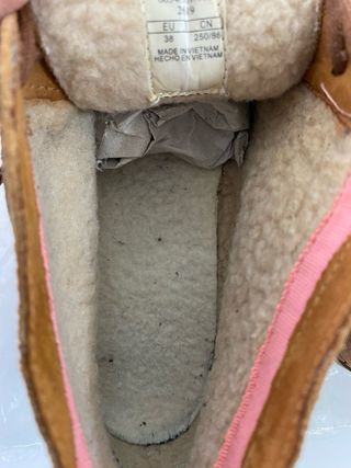 Botines pisacacas Bershka. Talla 38