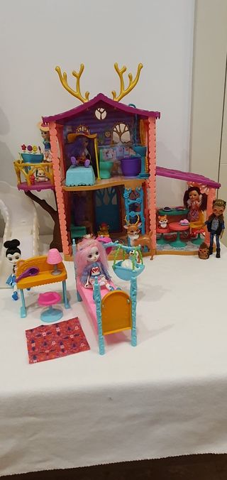 Enchantimal completo con 2 casas de inviernoyveran