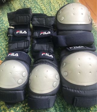 Patines niño/niña, con protectores, casco y bolsa