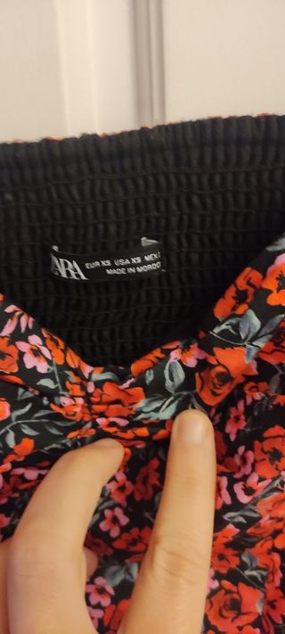 Top Crop manga larga abullonada Zara 