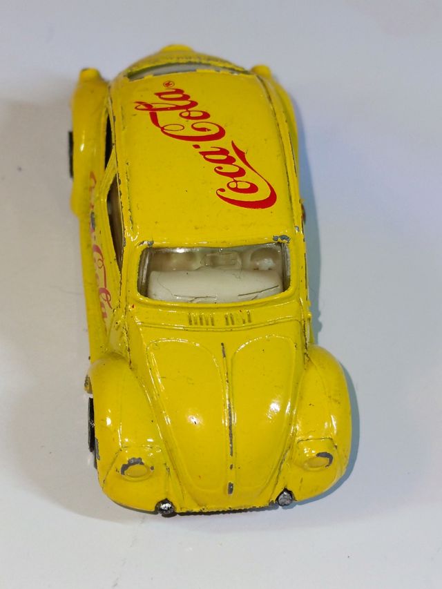 VOLKSWAGEN ESCARABAJO 1300 1/64 EDOCAR