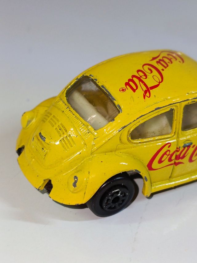 VOLKSWAGEN ESCARABAJO 1300 1/64 EDOCAR
