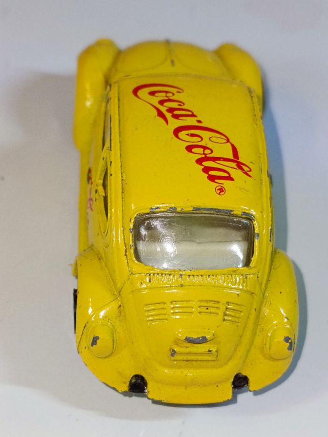 VOLKSWAGEN ESCARABAJO 1300 1/64 EDOCAR