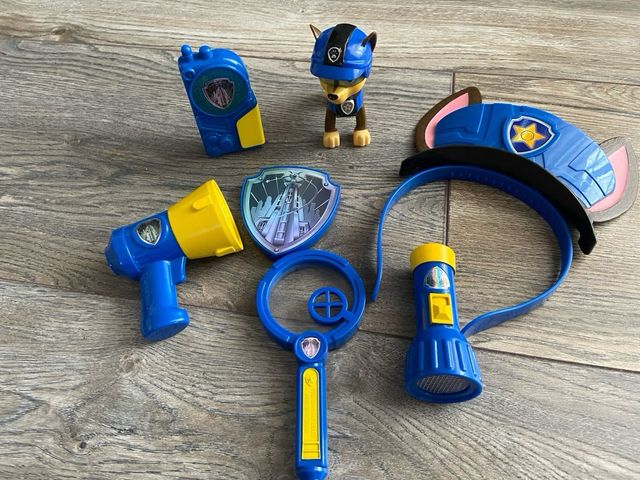 Muñeco y accesorios Chase policía patrulla canina