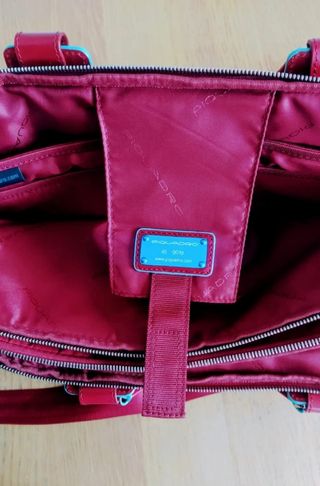 Maletín Piquadro rojo