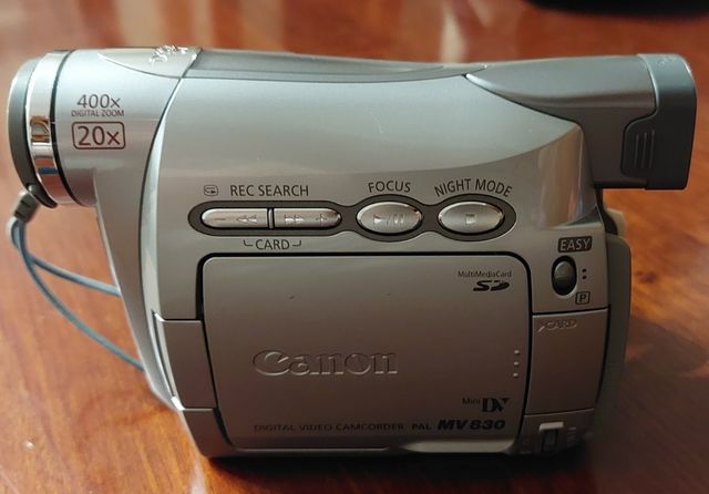 VIDEO Cámara DV Canon MV 830