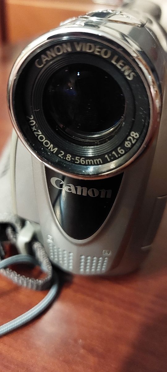 VIDEO Cámara DV Canon MV 830