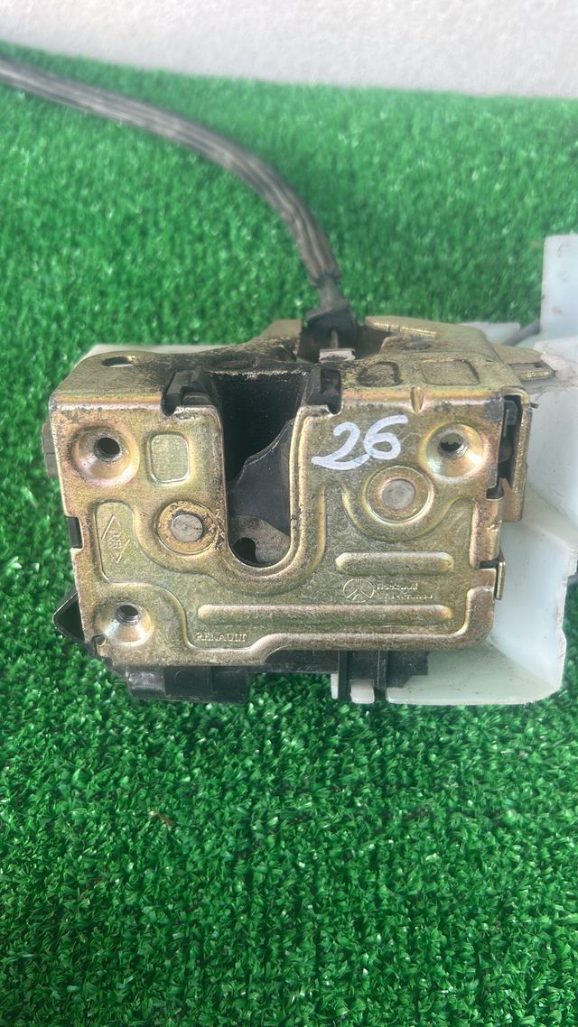 serratura anteriore destra renault clio 040299c
