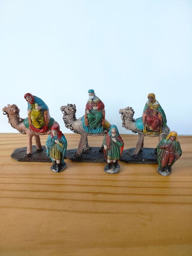 Figuras Reyes+pajes Belén antiguas