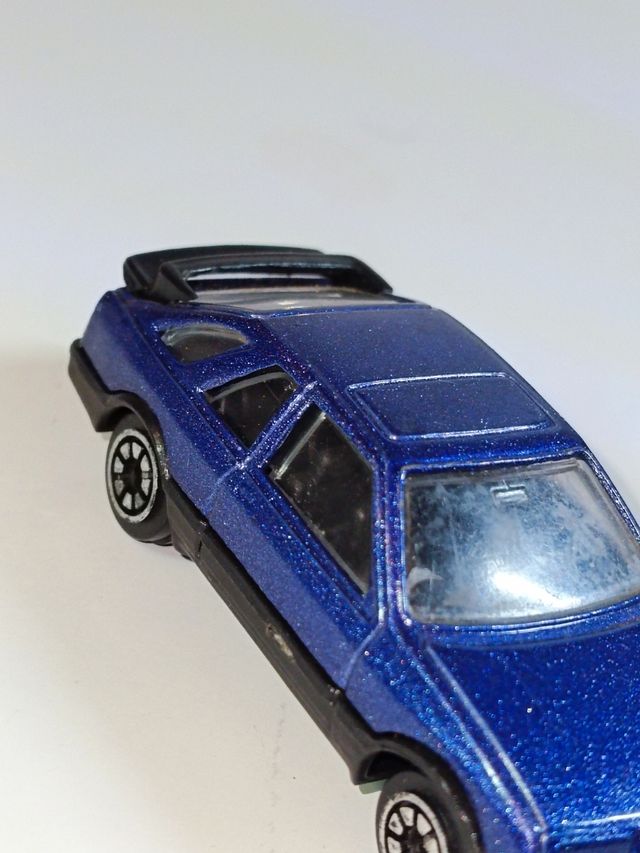 FORD SIERRA 1/64