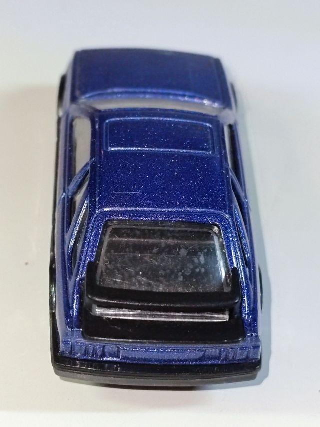 FORD SIERRA 1/64